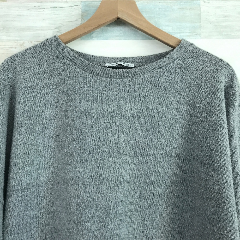 SOLD Oversized Boxy Sweater Gray Fuzzy Knit Zara - Picture 2 of 6